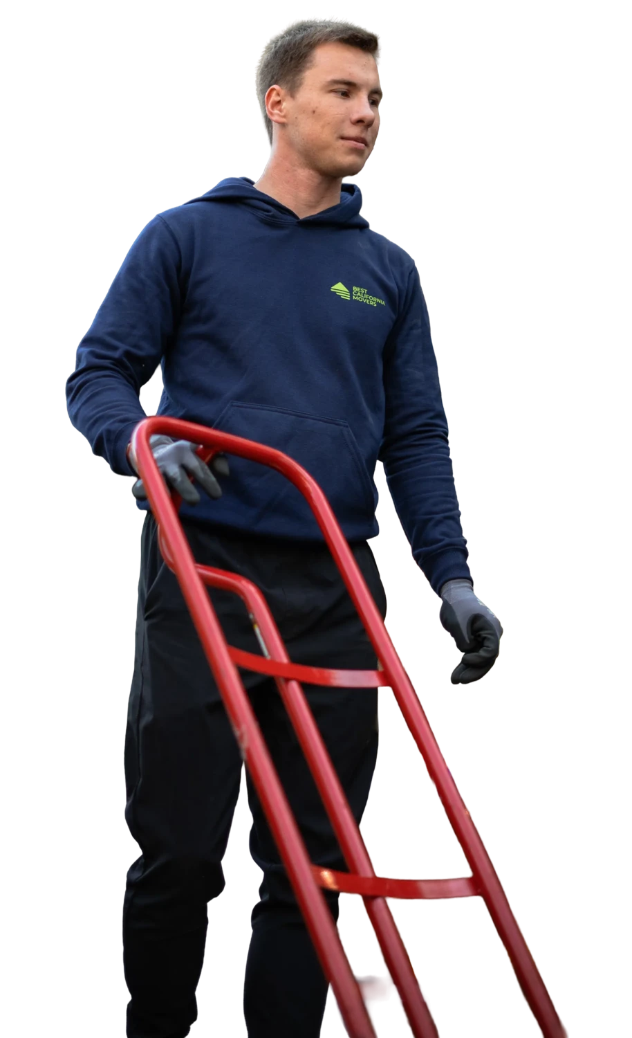 Miembro del equipo de Best California Movers con una sudadera con capucha de la empresa de pie junto a una carretilla roja.